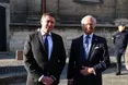 Королівський візит до Львова: Карл XVI Густав зустрівся з хором «Дударик» у пошкодженому храмі