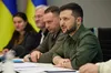 Financial Times: Зеленський та Єрмак живуть і працюють разом у бункері, грають у настільний теніс і тримають під рукою зброю