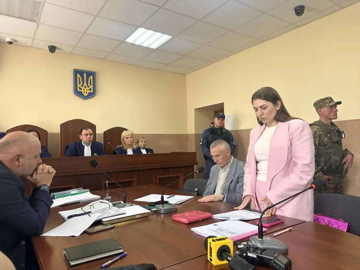 Представниця третіх осіб Юлія Струтинська під час виступу у суді