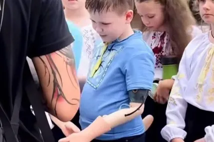 Фото із соцмереж Superhumans