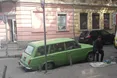 “Є водії, які заїжджають на зупинку, газон, або паркуються... на пішохідному переході...”