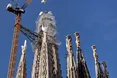 На найвищій вежі Sagrada Familia встановили хрест