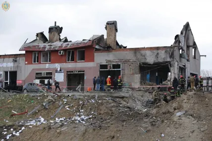 "Від ударної хвилі все повилітало: двері, вікна, фари, охоронна будка"