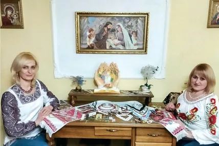 Вироби з бісеру Людмили Івахів та Галини Жукровської – креативні й красиві.