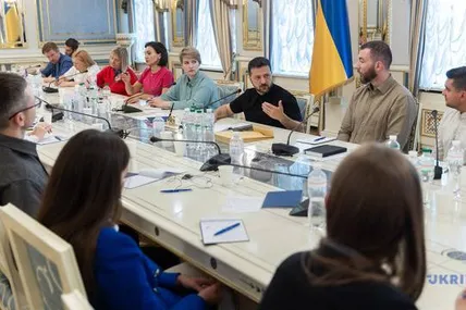 Чернишов перебуває в закордонному відрядженні, після завершення якого він має повернутися. Фото: Володимир Зеленський