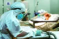 «Зволікають зі зверненням по медичну допомогу і не вакцинуються»