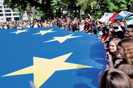 За останні пів року довіра до Європейського Союзу зросла