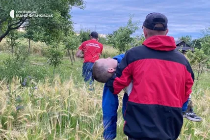 Вранці 21 червня в Івано-Франківській області знайшли 5-річного Кирила, якого шукали понад три доби. Фото: Суспільне