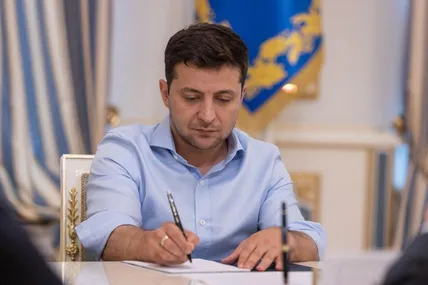 Президент підписав указ про створення військових адміністрацій
