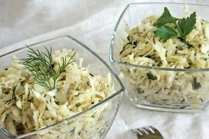 Капуста з цибулею