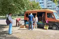 Фрукти при дорозі