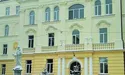 «У МОЗ кажуть, що це комунальний заклад обласної ради, — шукайте гроші там…»