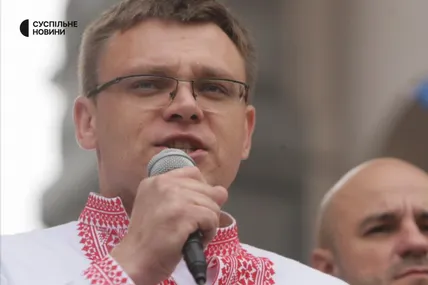 Сорочка на новому керівникові НАБУ патріотична. Чи такою ж, в ім’я держави, буде його діяльність? Фото: Суспільне