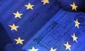 Простягнути руку над головою Януковича