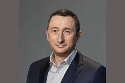 Понад 120 мільйонів гривень застави за Чернишова внесли дружина, маркетологиня девелоперської групи та новостворена фірма з Дніпра. Фото: Бабель