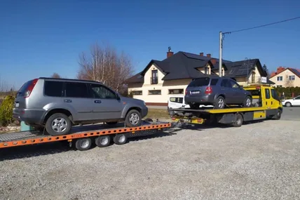 Автомобіль „Кіа Sorento“ прикордонник зареєстрував на свого вітчима