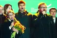 Вона заспівала… А танці у «клюбі» скоро будуть?
