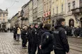«Ніколи не скаржилася і мала глибоке почуття обовʼязку»: на площі Ринок — прощання львівʼян з поліцейською Вікторією Шпилькою