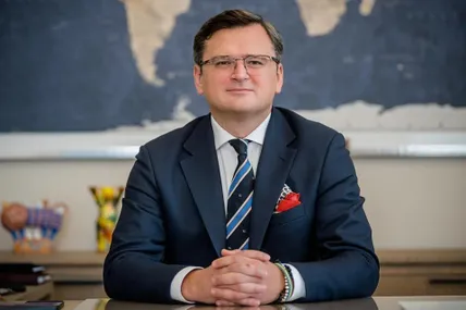 Кулеба: нові санкції й зброя на підході, SWIFT - вигризаємо зубами
