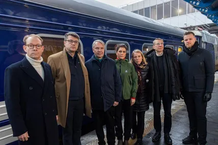 До Києва приїхали глави МЗС семи країн. Фото глави МЗС Латвії