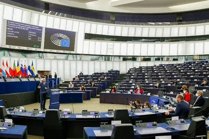 У Європарламенті ухвалили резолюцію щодо ембарго на російські енергоносії