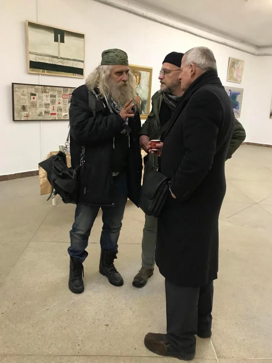 Суперечки в кулуарах...