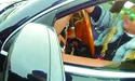 «Само на дев’ятці їздить, його «Порше» харить...»