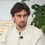 «Один режисер сказав: „О, гарний хлопець! Хай він в нас на сцені постоїть, поусміхається“… Досі стою і усміхаюсь»