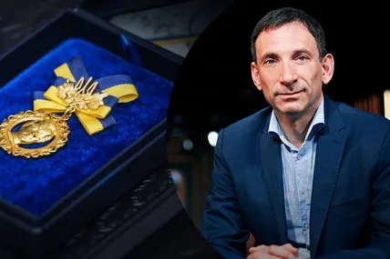 Лауреат Шевченківської премії Віталій Портников та його колеги-лауреати своїх заслужених нагород не можуть отримати ось уже три місяці… Колаж видання 24tv.ua