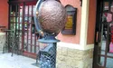 Вийшов з кафе і заблудився — покрути глобус