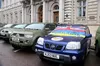 Британські волонтери особисто привезли на Львівщину 35 позашляховиків для ЗСУ