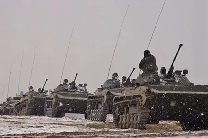 У Росії є 48 годин, щоб пояснити військову присутність на кордоні з Україною