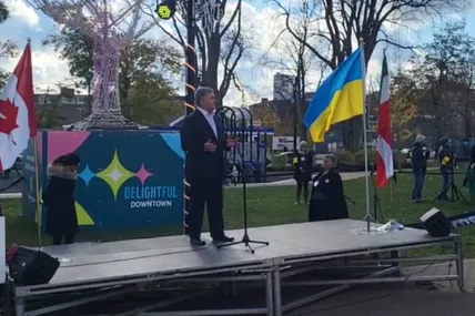 Порошенко виступив перед українською громадою у Галіфаксі