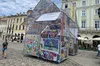На площі Ринок — інсталяція «Світлом надії»
