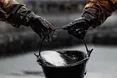Європа та G7 обговорюють повну заборону на морські послуги для нафти рф