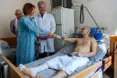 Порошенки провідали в госпіталі бійця, який у перші дні вторгнення під Києвом збив «Іглою» російський літак