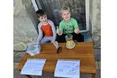 «Максим іноді ображається, бо дехто дає кошти, а від лимонаду відмовляється»