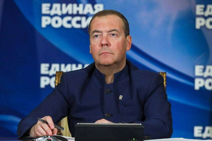Нічого дивного: сталініст Медвєдєв і &hellip; сталінський френч