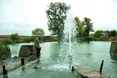 З-під землі б’є фонтан мінеральної води