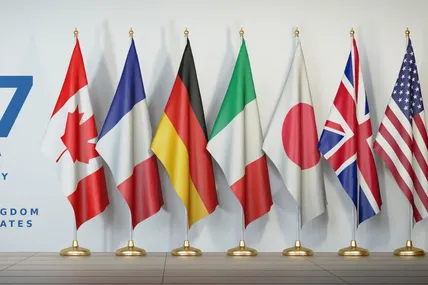Країни G7 погрожують Росії важким економічним ударом