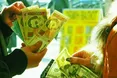 Гривні дозволили впасти