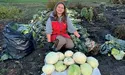 Полюбила працю на землі