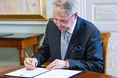 У Фінляндії нова мода - на "ручку НАТО"