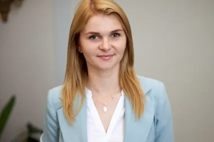 Депутатка від «Слуги народу» Анна Колісник склала мандат. Фото: Бабель