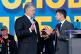 Хто кому "вирок"? Порошенко виграє у Зеленського: дані опитування