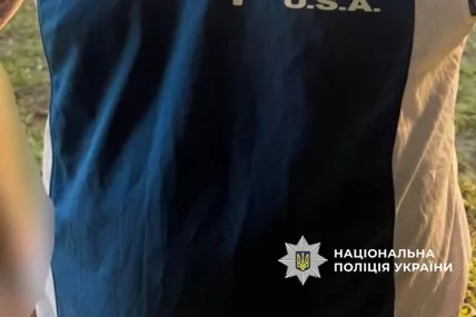 02.07.2026, 09:30				


									У Львівській області затримали чоловіка, який влаштував стрілянину та погрожував зброєю							

										На Львівщині правоохоронці затримали чоловіка, якого підозрюють у стрілянині в повітря у Львові та погрозах 