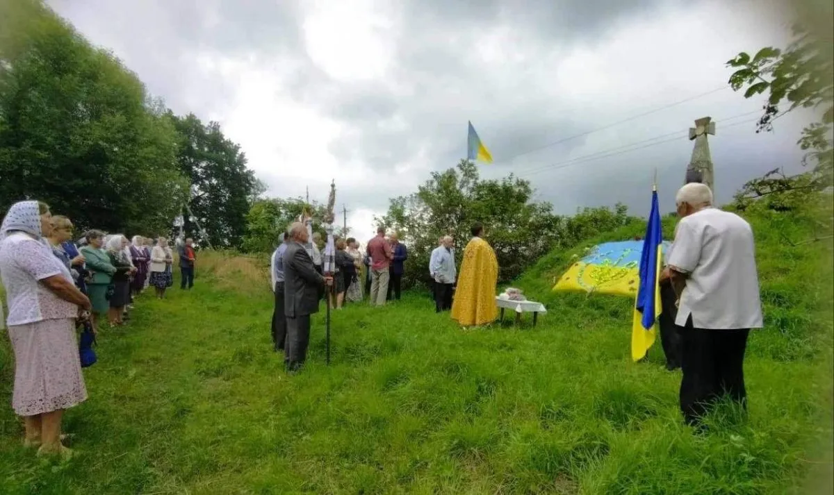 Під час панахиди за полеглими борцями за волю України.   