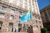 На флагштоку КМДА майорить кримськотатарський прапор
