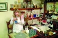 Ісус Христос в образі аптекаря, а на поличках – мило «Партійне»…