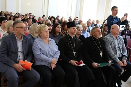 Під час урочистого зібрання у Франковому виші. Фото ДДПУ ім.І.Франка